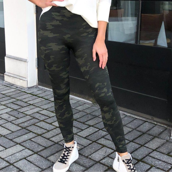 SPANX Pants - NWT Spanx look at me now leggings green camo